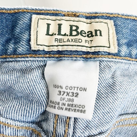 L.L. Bean Relaxed Fit Men's Jeans Size 37x32 - Picture 6 of 6